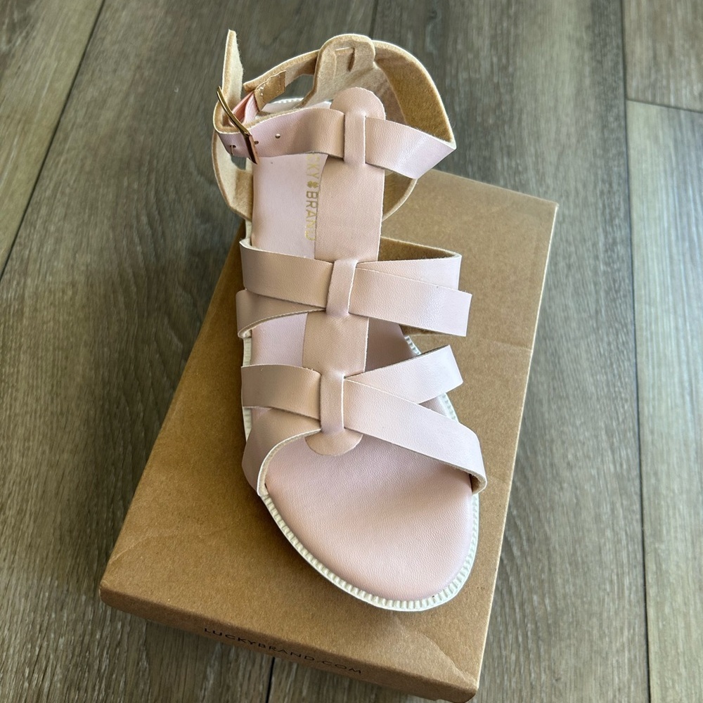 NEW Lucky Brand Gilly Sandal - Picture 2 of 8